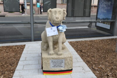 Agrandir l'image 2 sur 3, fenêtre modale