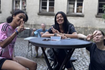 Agrandir l'image 2 sur 8, fenêtre modale