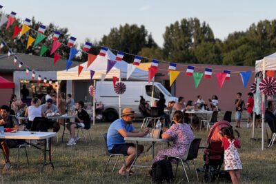 Agrandir l'image 12 sur 15, fenêtre modale